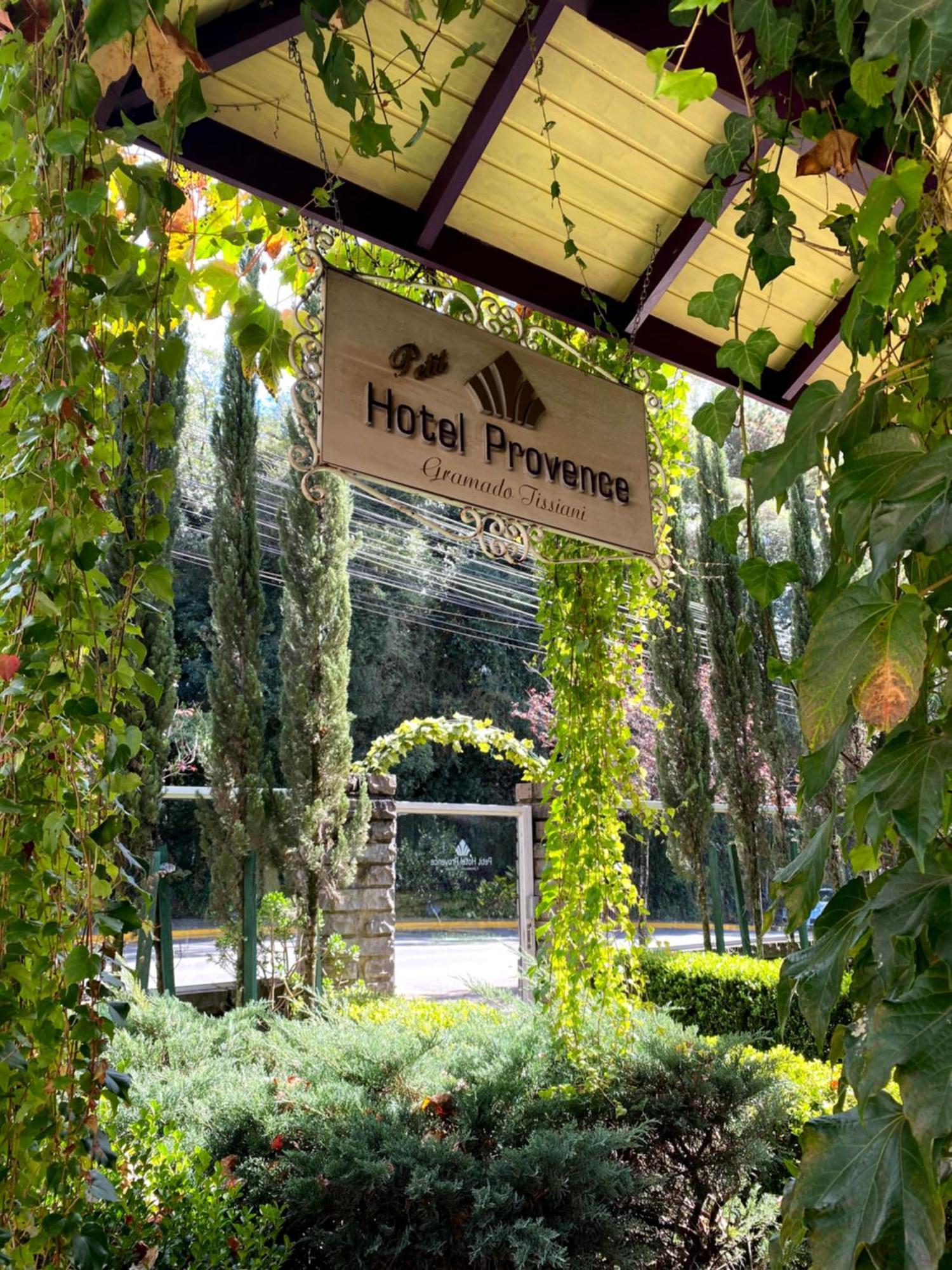Petit Hotel Provence غرامادو المظهر الخارجي الصورة